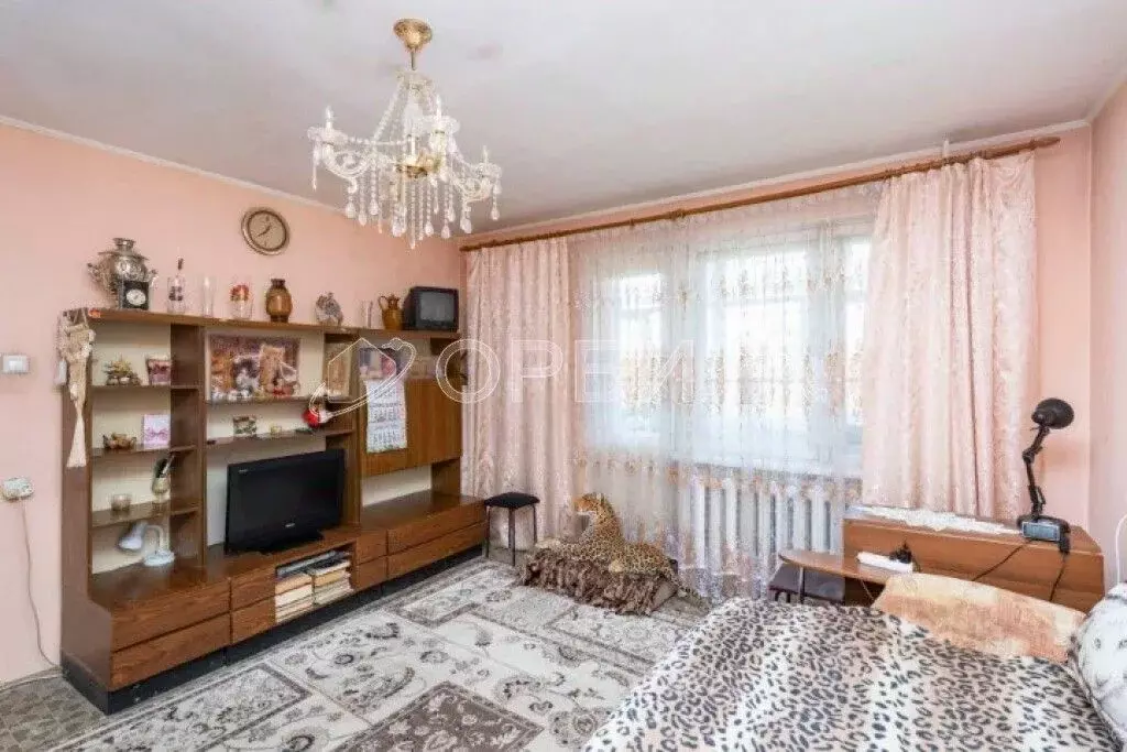 3-к кв. Тюменская область, Тюмень ул. Монтажников, 16 (64.9 м) - Фото 1