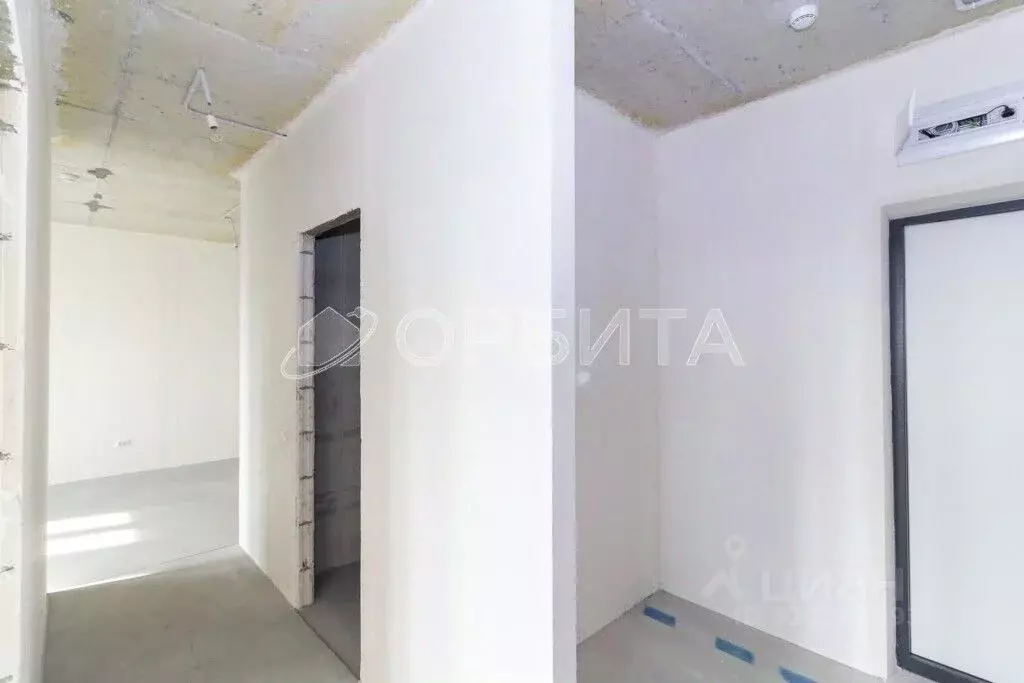 2-к кв. Тюменская область, Тюмень ул. Новоселов, 105 (55.9 м) - Фото 2