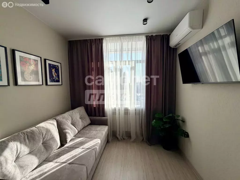 Квартира-студия: Волгоград, улица Канунникова, 11 (15 м) - Фото 1