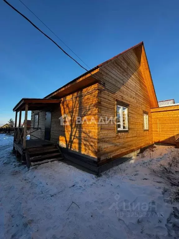 Дом в Бурятия, Тарбагатайский район, Саянтуйское с/пос, с. Нижний ... - Фото 1