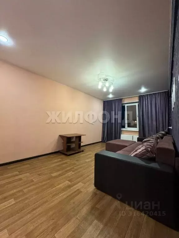 3-к кв. Хакасия, Абакан Торговая ул., 4 (66.0 м) - Фото 1