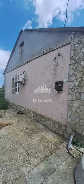 Дом в Крым, Ленинский район, Войковское с/пос, с. Бондаренково ул. ... - Фото 1