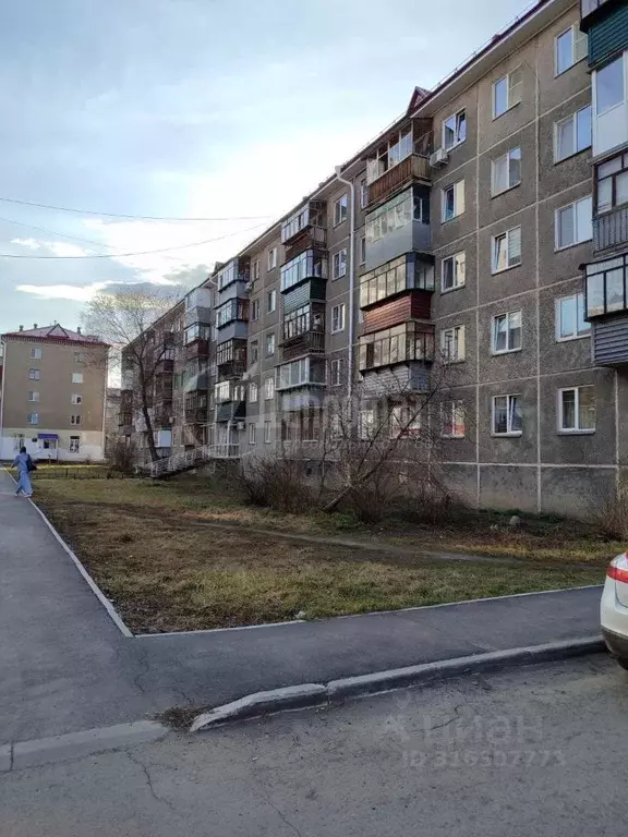 3-к кв. Курганская область, Курган ул. МАКСИМА ГОРЬКОГО, 151 (59.0 м) - Фото 0
