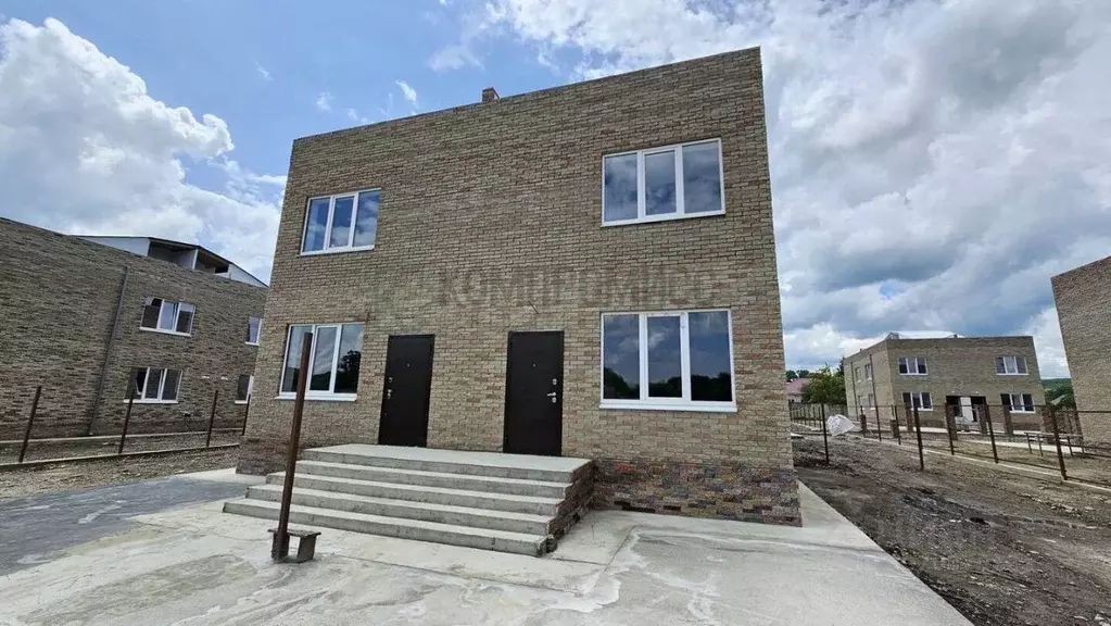 Таунхаус в Краснодарский край, Северский район, Ильское городское ... - Фото 1