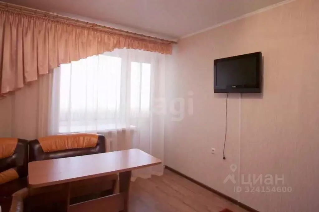 1-к кв. Тюменская область, Тюмень Солнечный проезд, 6 (38.0 м) - Фото 1