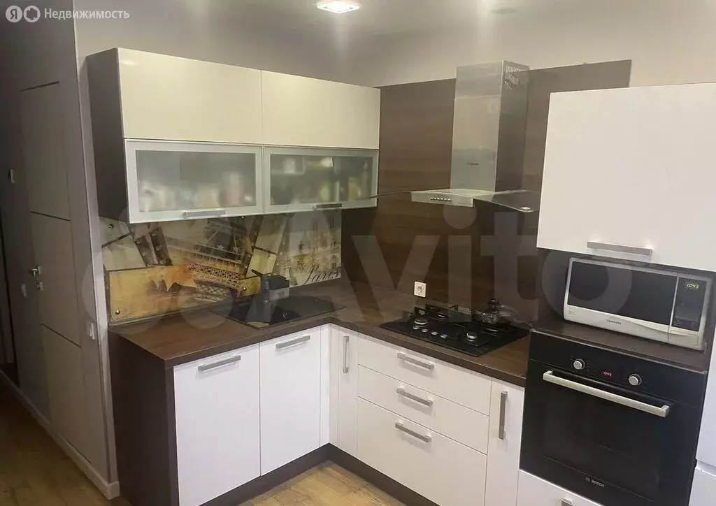 4-комнатная квартира: Нижний Тагил, Бирюзовая улица, 2 (79.6 м) - Фото 2