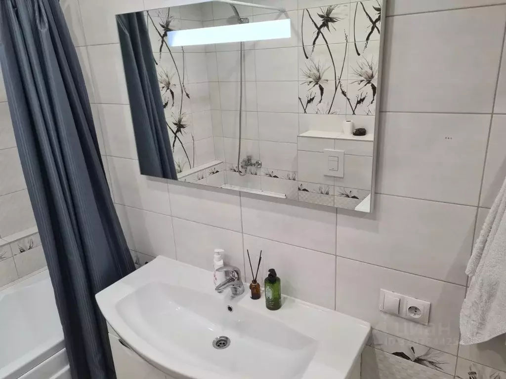 2-к кв. Карелия, Петрозаводск Коммунальная ул., 7 (42.0 м) - Фото 1