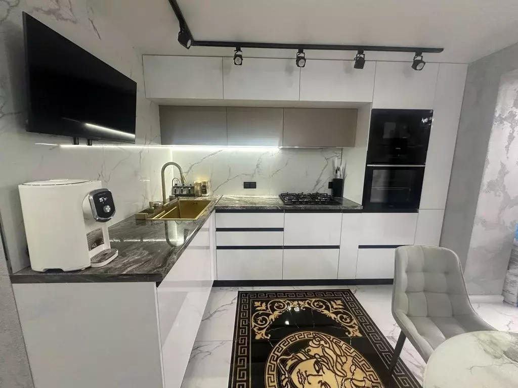 Продаётся 2-к квартира, 60 м - Фото 0