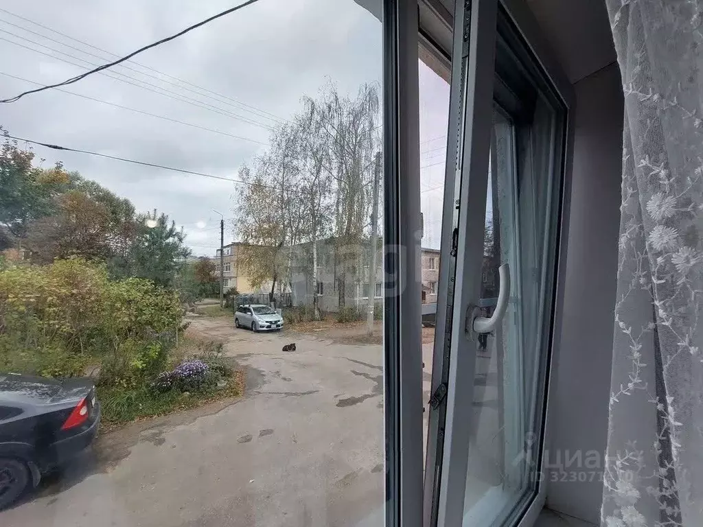 2-к кв. Калужская область, Малоярославец ул. Подольских Курсантов, 32 ... - Фото 2