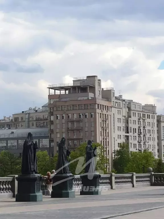 Продается 3-комнатная квартира - Фото 2