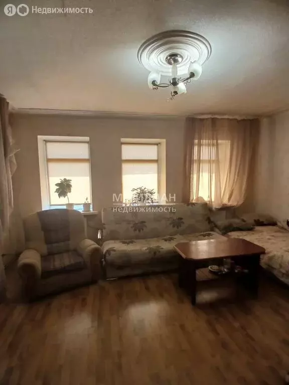 3-комнатная квартира: Нижний Новгород, улица Танкистов, 27 (67.4 м) - Фото 0
