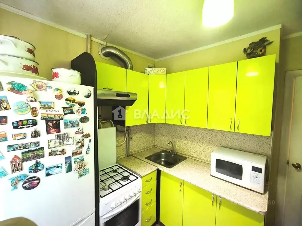 3-к кв. Белгородская область, Белгород Садовая ул., 39 (61.9 м) - Фото 2