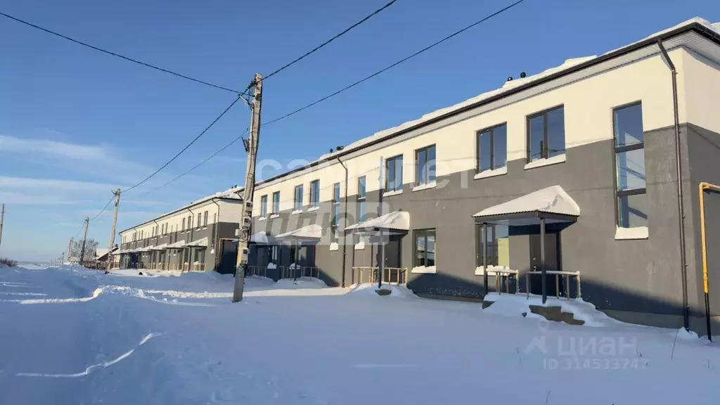 Таунхаус в Башкортостан, Октябрьский 32-й мкр, ул. Муромская (126 м) - Фото 1