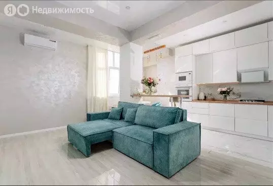 2-комнатная квартира: Сочи, Молодогвардейская улица, 2/30 (65 м) - Фото 1