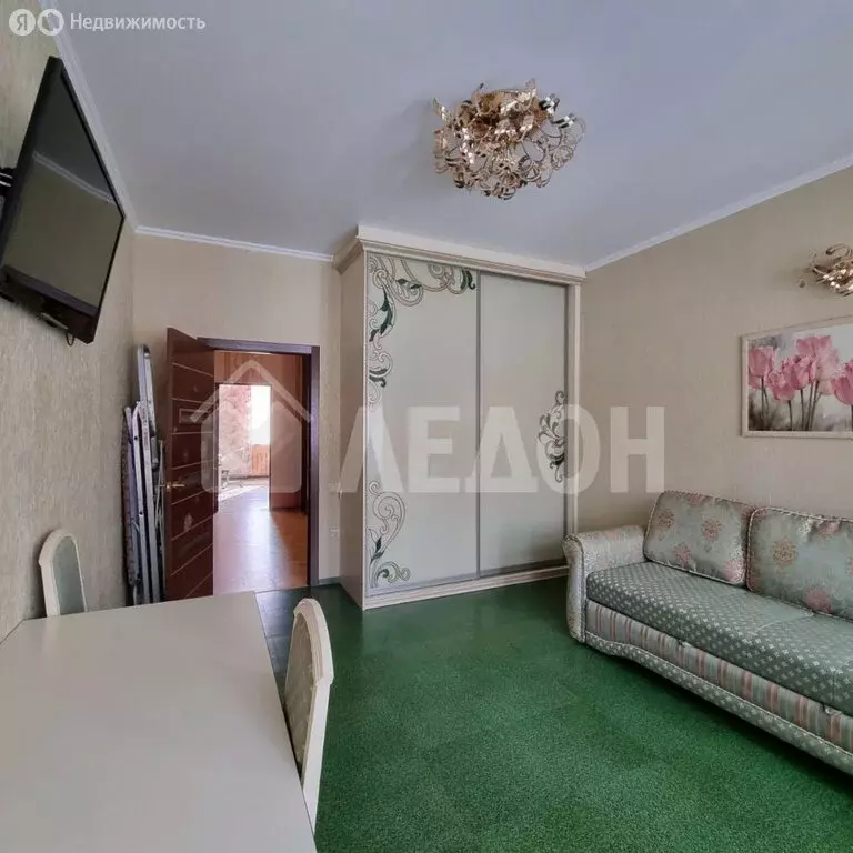 3-комнатная квартира: Омск, проспект Мира, 64 (85.8 м) - Фото 0