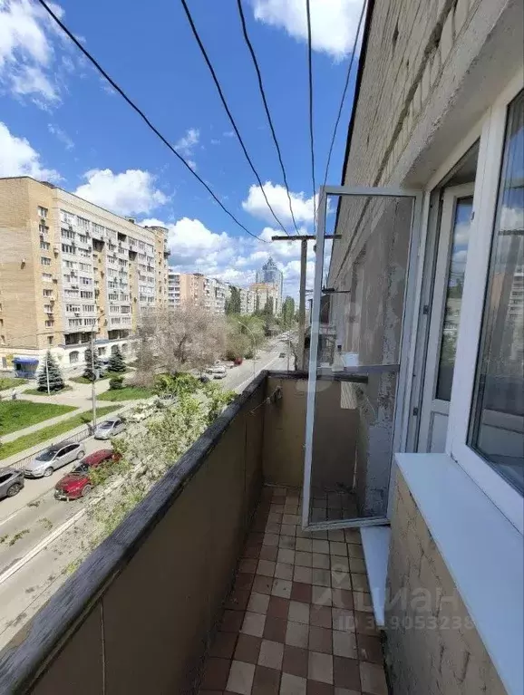 1-к кв. Саратовская область, Саратов ул. Имени А.К. Серова, 8 (32.2 м) - Фото 0