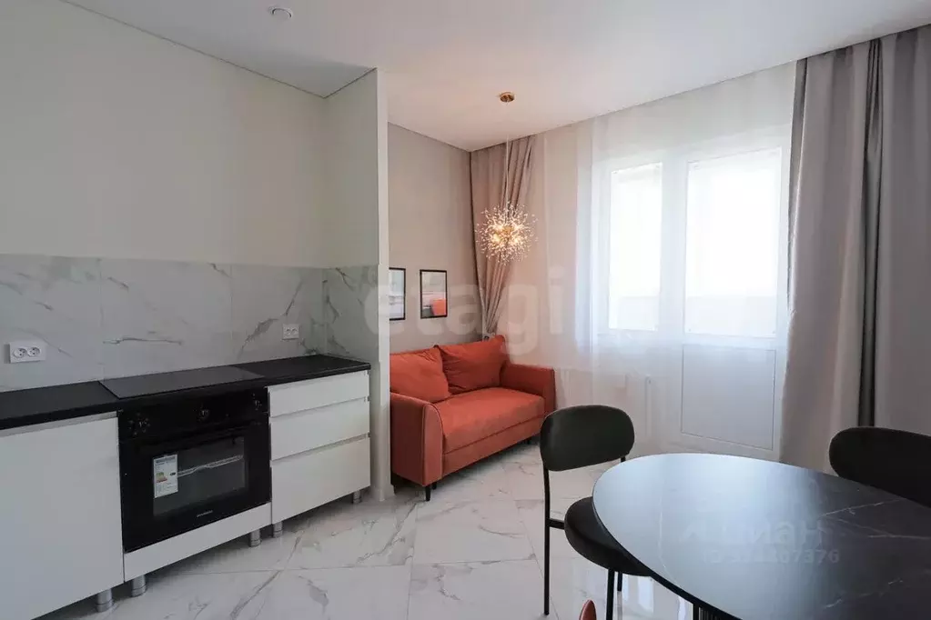 1-к кв. Оренбургская область, Оренбург просп. Победы, 153 (41.1 м) - Фото 1