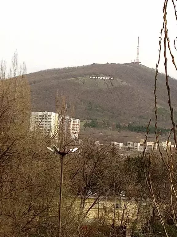 3-к кв. Ставропольский край, Пятигорск ул. Аллея Строителей, 5 (60.0 ... - Фото 1
