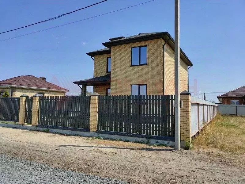 Дом в Ростовская область, Аксайский район, Ольгинская ст-ца 8-й пер. ... - Фото 1