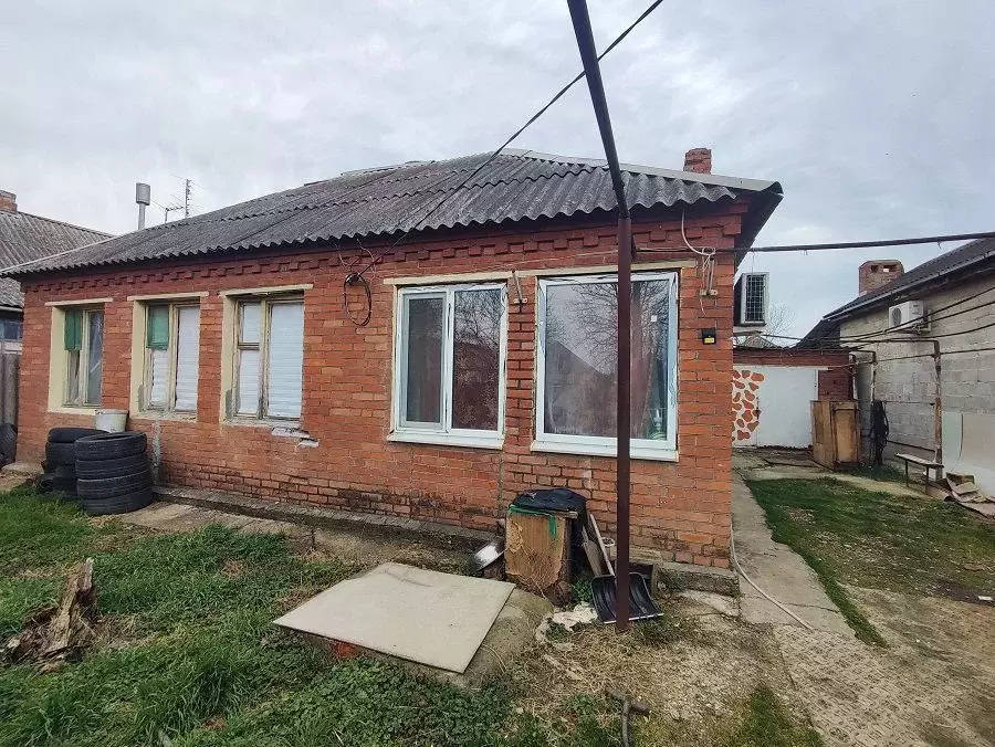 Дом в Краснодарский край, Абинск ул. Крупской, 24 (60 м) - Фото 0