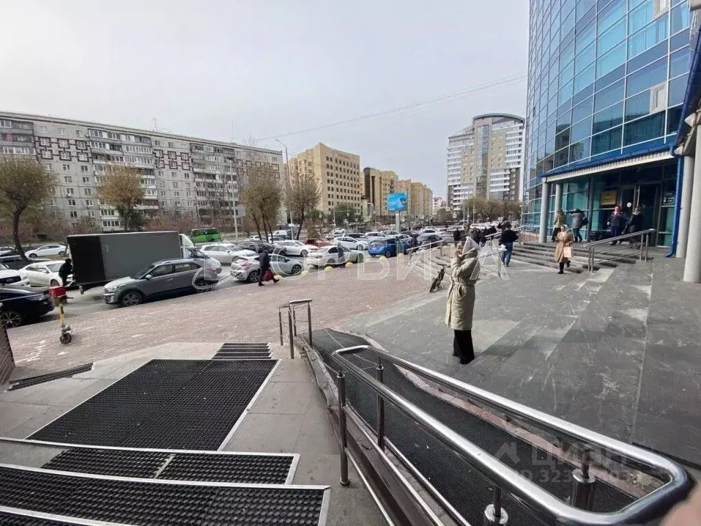 Помещение свободного назначения в Тюменская область, Тюмень ул. ... - Фото 1