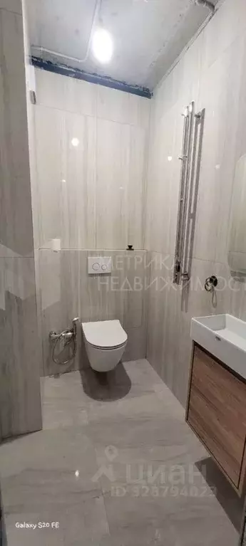 2-к кв. Тюменская область, Тюмень ул. Братьев Бондаревых, 1 (65.0 м) - Фото 1