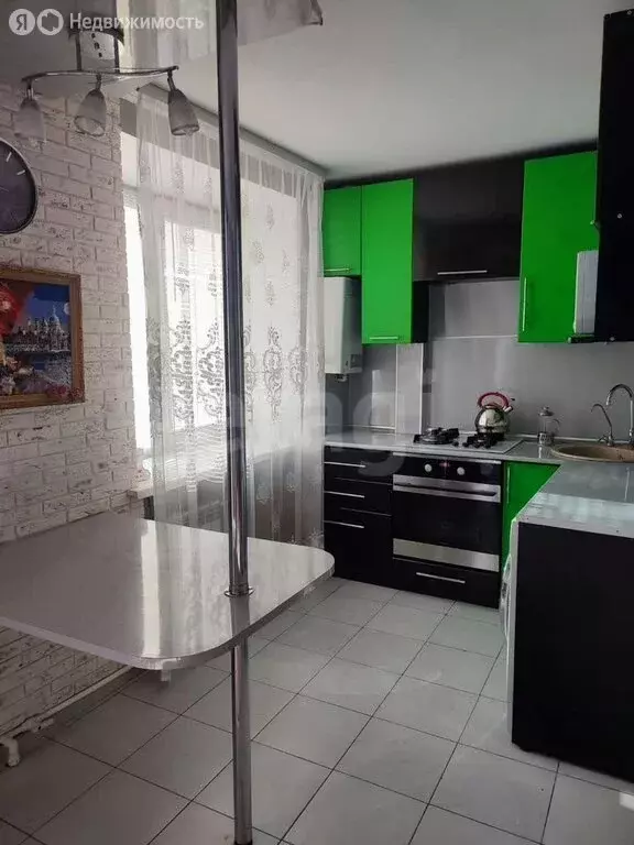 3-комнатная квартира: Стерлитамак, Локомотивная улица, 8 (61.8 м) - Фото 2