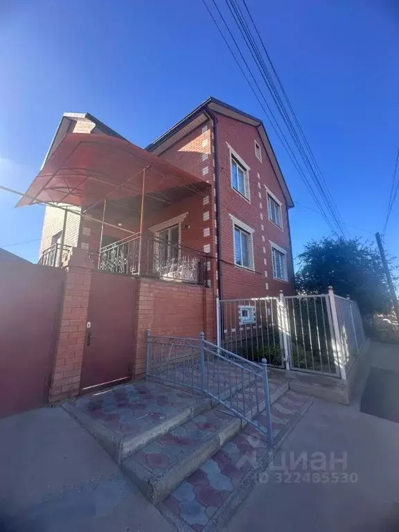 Дом в Астраханская область, Астрахань ул. Бубнова, 12 (220 м) - Фото 0