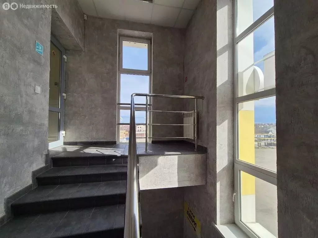 Офис (250 м) - Фото 1