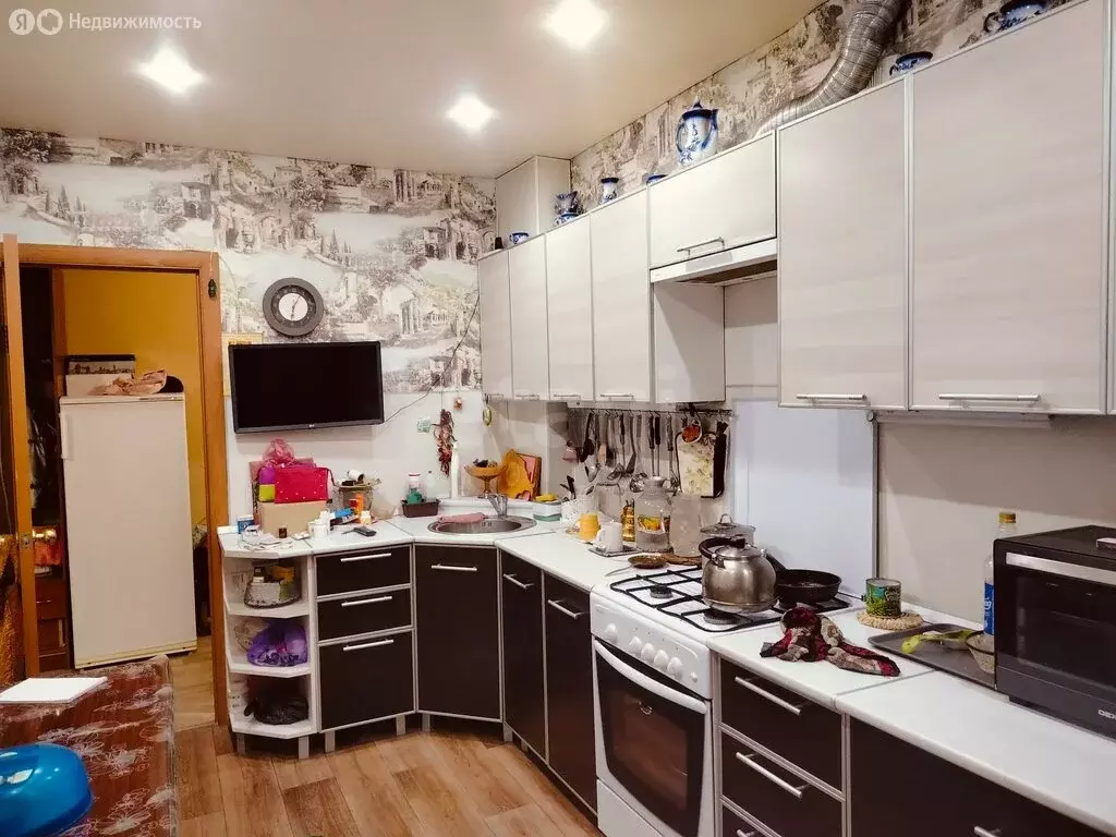 3-комнатная квартира: Салават, Ленинградская улица, 45 (67.8 м) - Фото 1
