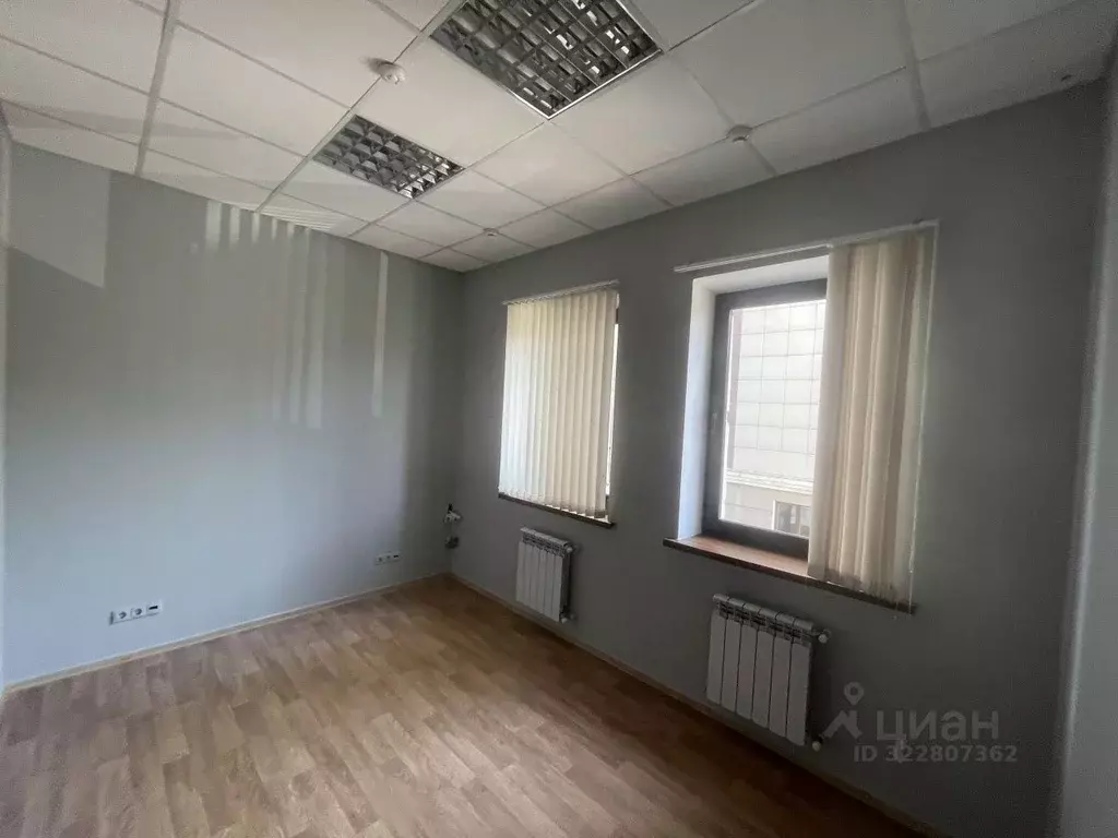 Помещение свободного назначения в Татарстан, Казань Петербургская ул., ... - Фото 2