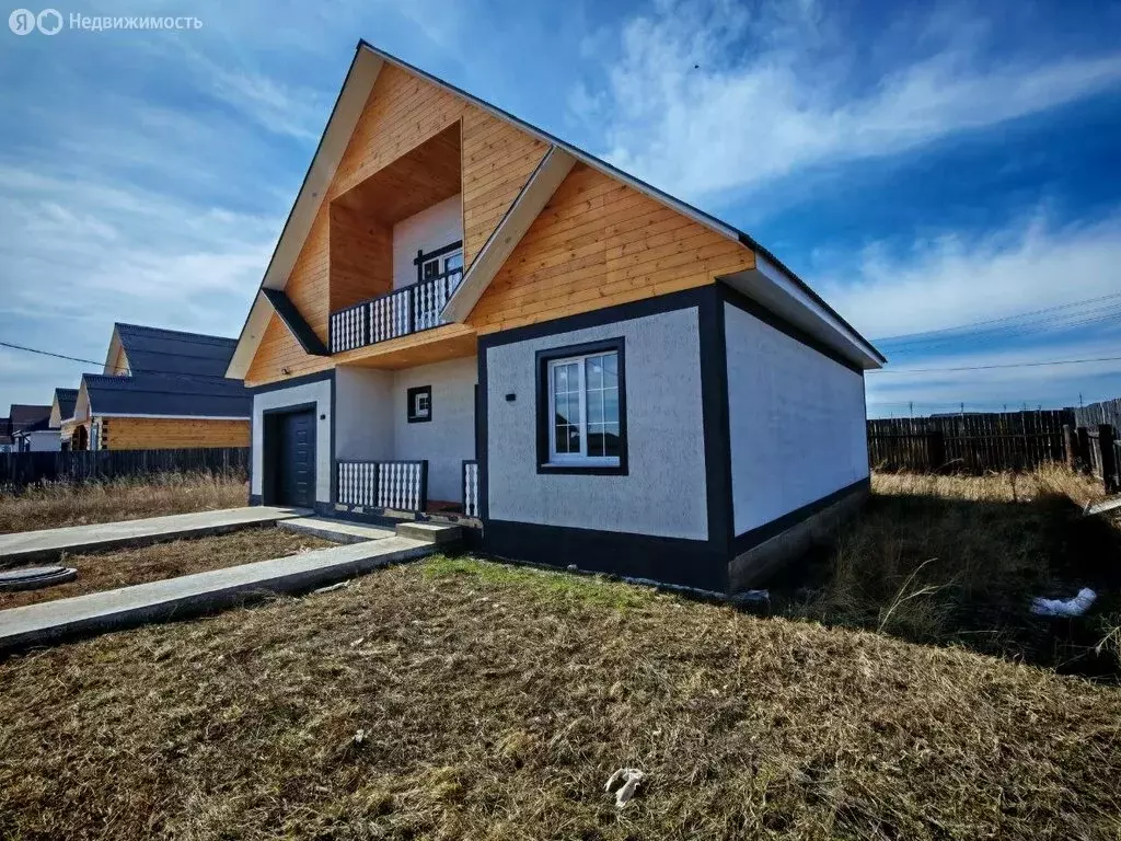 Дом в село Хомутово, Карпатская улица (200 м) - Фото 1