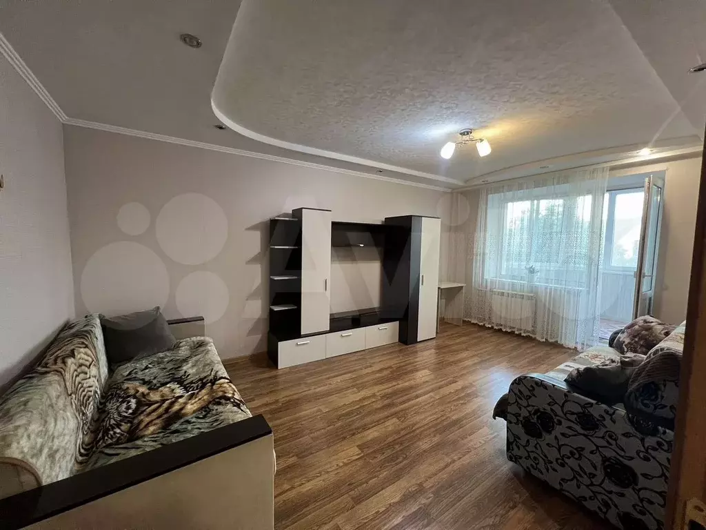 1-к. квартира, 40 м, 3/10 эт. - Фото 1