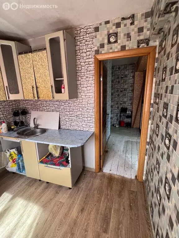 2-комнатная квартира: Омск, микрорайон Городок Нефтяников, улица ... - Фото 1