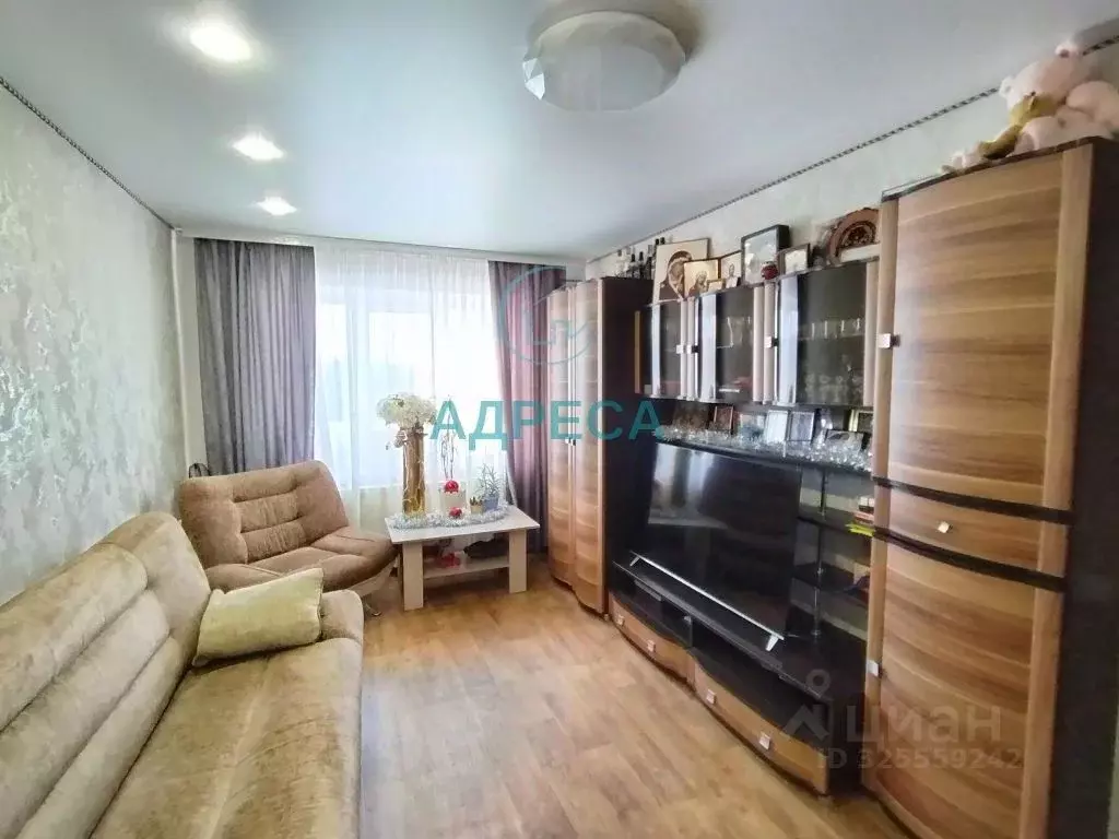 4-к кв. Белгородская область, Новый Оскол Ливенская ул., 130 (73.0 м) - Фото 1