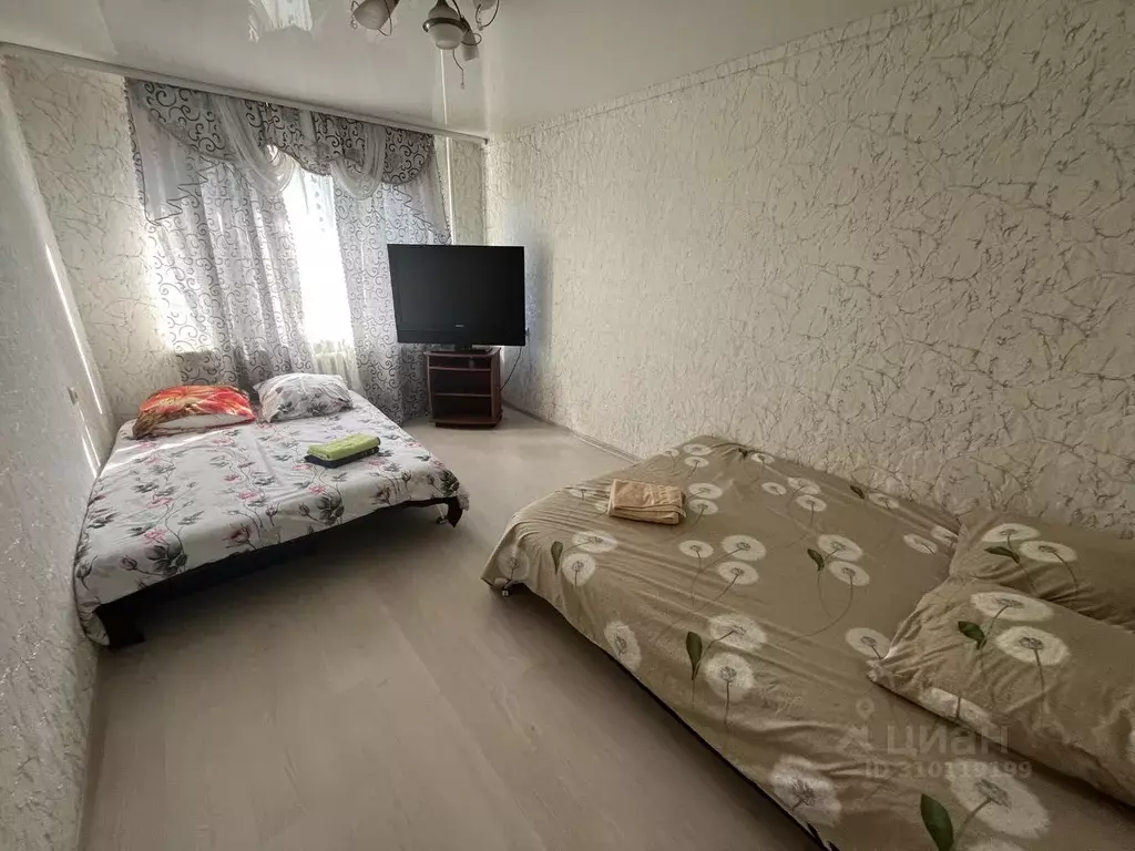 2-к кв. Удмуртия, Ижевск ул. 40 лет Победы, 52 (80.0 м) - Фото 0