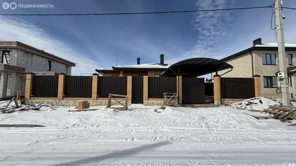 Дом в Ставрополь, улица Владимира Калмыкова (140 м) - Фото 1