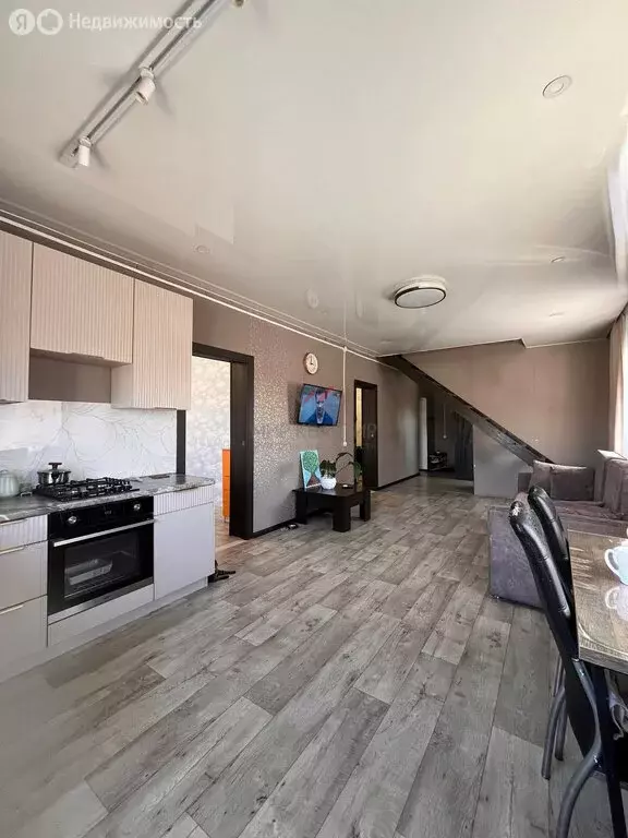 Дом в Кызыл, улица Листвянка (124.7 м) - Фото 2