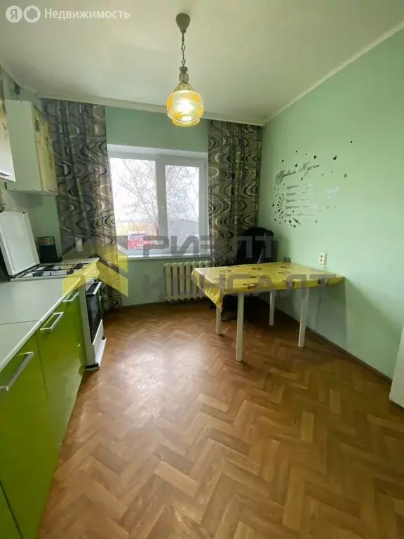 3-комнатная квартира: Омск, улица Рокоссовского, 28 (65.5 м) - Фото 1