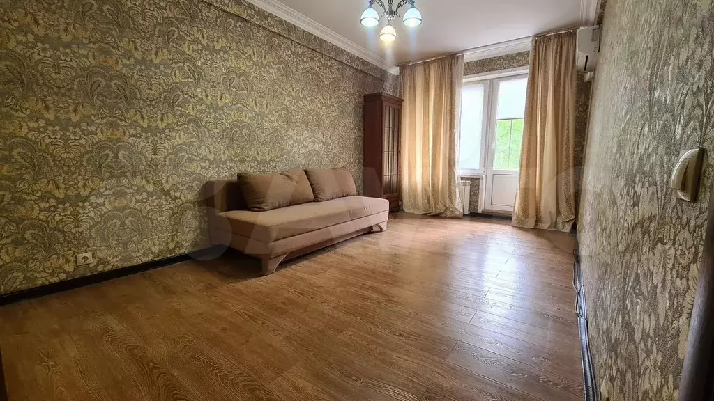 1-к. квартира, 45 м, 3/5 эт. - Фото 1