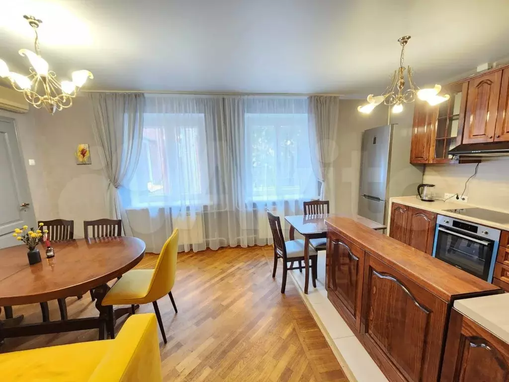 4-к. квартира, 140 м, 2/5 эт. - Фото 0