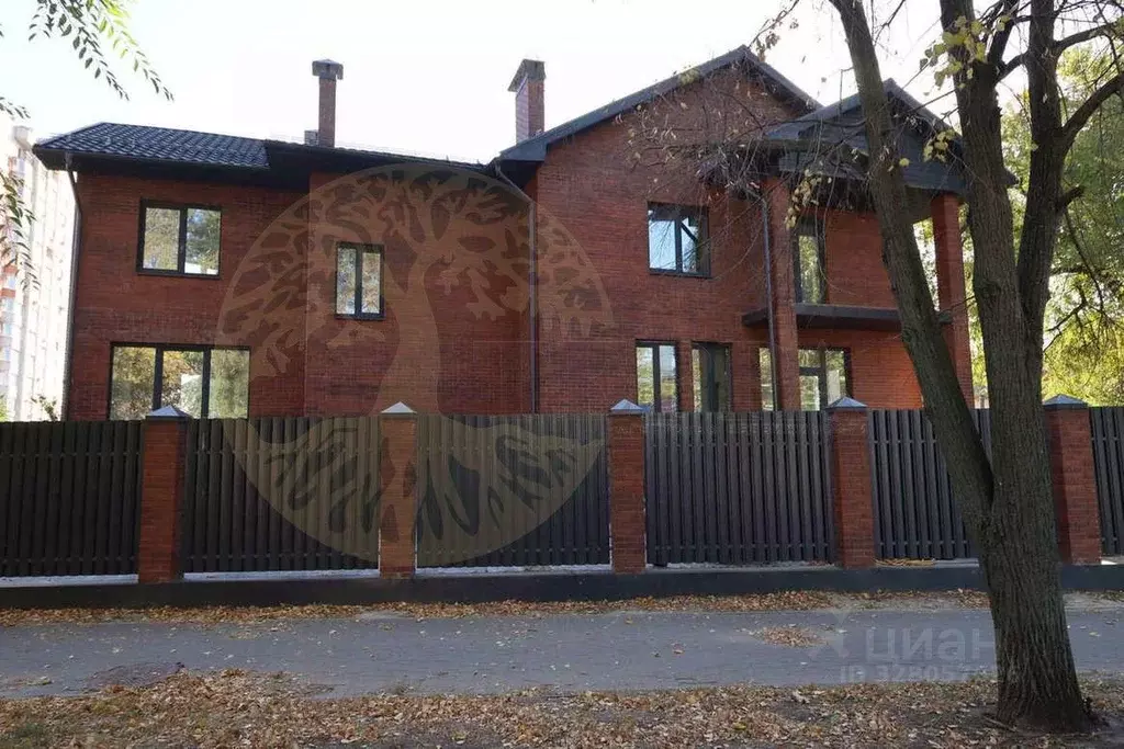 Дом в Воронежская область, Воронеж Гражданский пер., 54 (304 м) - Фото 2