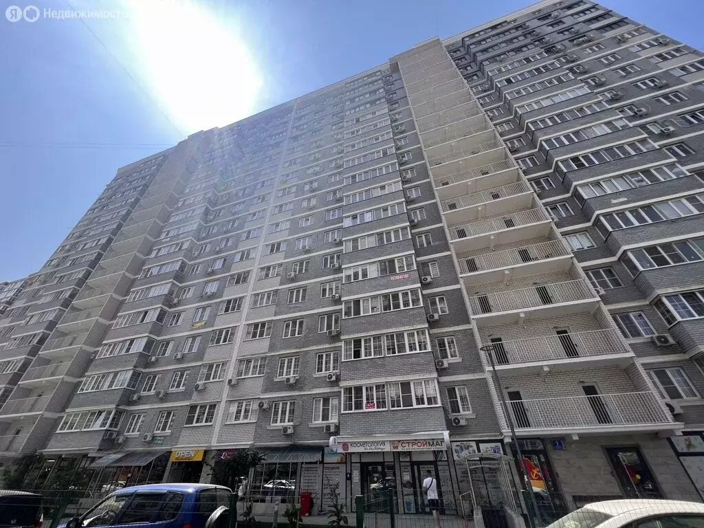 2-комнатная квартира: Краснодар, улица Цезаря Куникова, 24к3 (63.3 м) - Фото 0