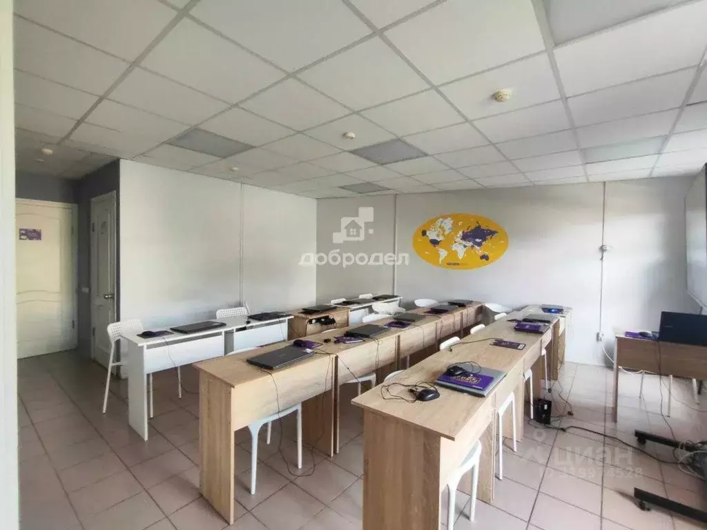 Помещение свободного назначения в Свердловская область, Екатеринбург ... - Фото 2