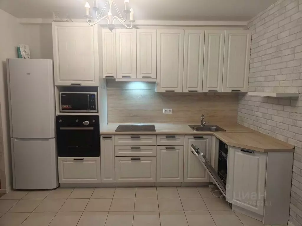 3-к кв. Московская область, Одинцово ул. Каштановая, 4 (89.0 м) - Фото 1