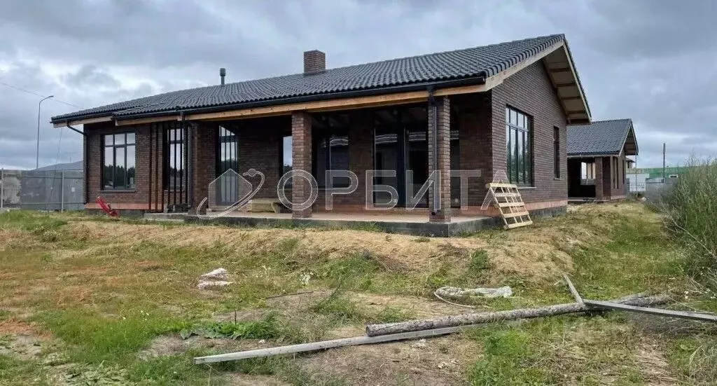 Дом в Тюменская область, Тюменский район, Онегин кп ул. Дворцовая (164 ... - Фото 0