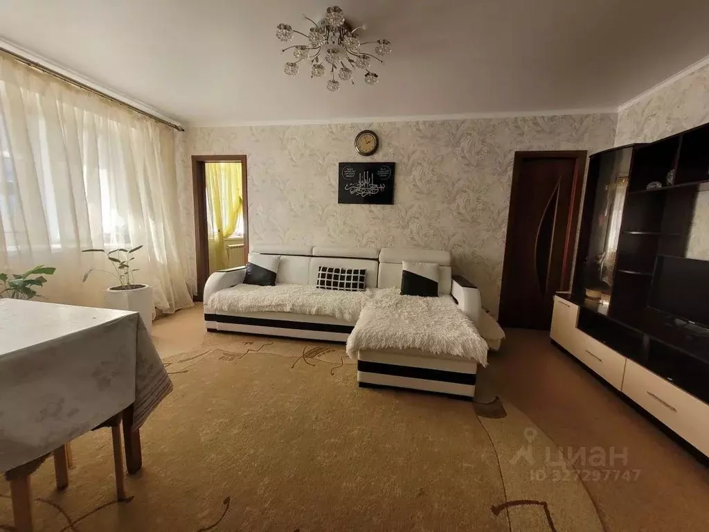 2-к кв. Татарстан, Нижнекамск просп. Строителей, 11А (41.7 м) - Фото 1