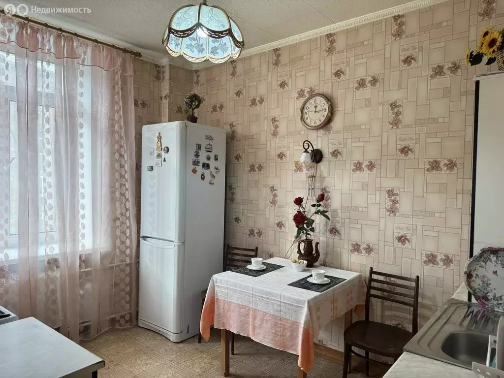 4-комнатная квартира: Уфа, Первомайская улица, 28 (84.8 м) - Фото 0