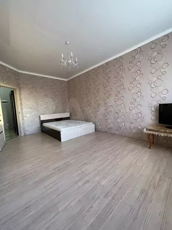 1-к. квартира, 40 м, 2/5 эт. - Фото 1