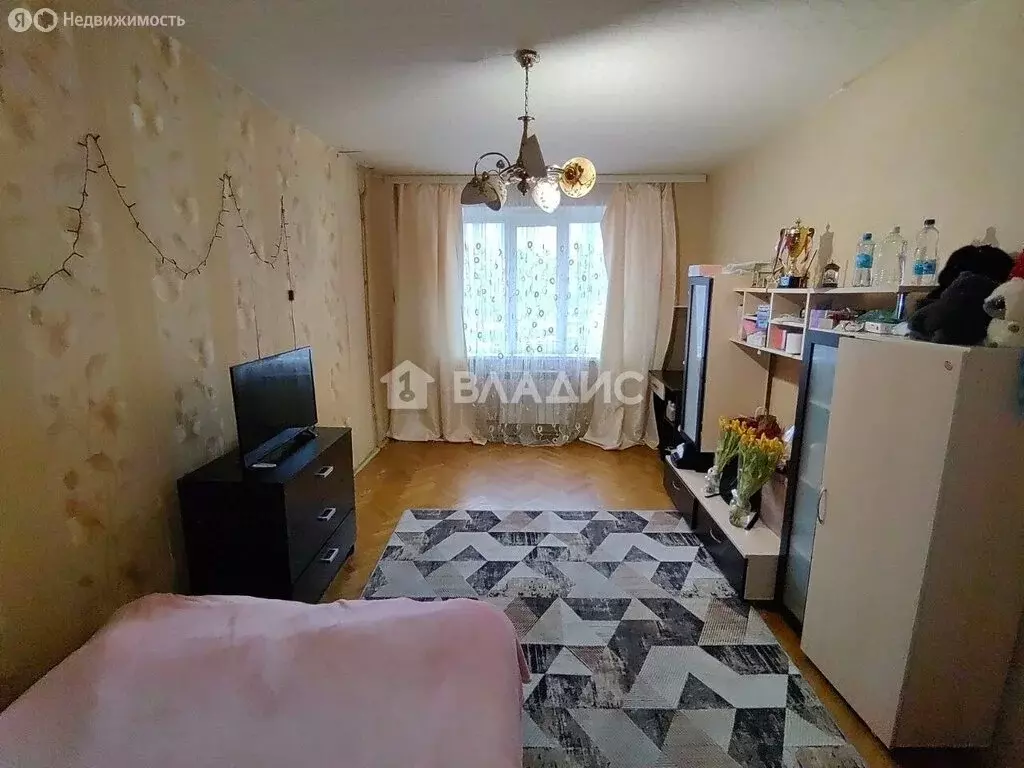 3-комнатная квартира: Белгород, улица Губкина, 13 (62.5 м) - Фото 1